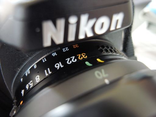 望遠レンズを付けてみた／Nikon AF Nikkor 70-210mm F4-5.6 | 大臣。のblog