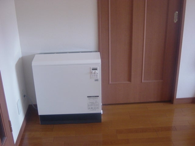オルスバーグ蓄熱式電気暖房器 | あなたの街のでんきやさんで オルスバーグ蓄熱式電気暖房器 | あなたの街のでんきやさんで