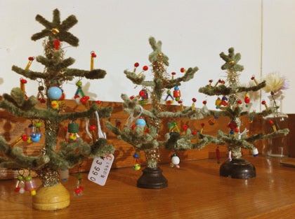 チェコ1950年代のクリスマスツリー、ハンガリーの刺しゅうの チェコ1950年代のクリスマスツリー、ハンガリーの刺しゅうの