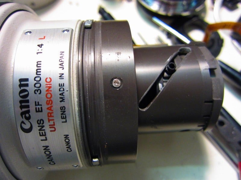 12/12/2010 EF 300mm F4L AF不動品の修理 | キヤノンEFレンズ 12/12/2010 EF 300mm F4L AF不動品の修理 | キヤノンEFレンズ