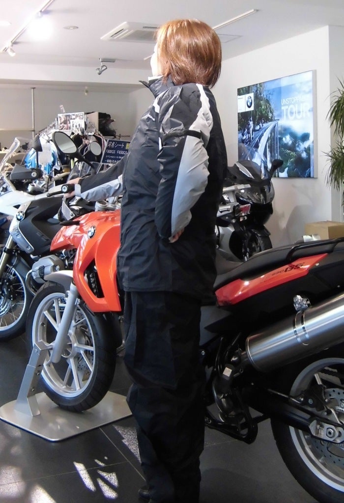 数量限定! 2012 BMW Motorrad コンパクトレインウェア発売 | Motorrad