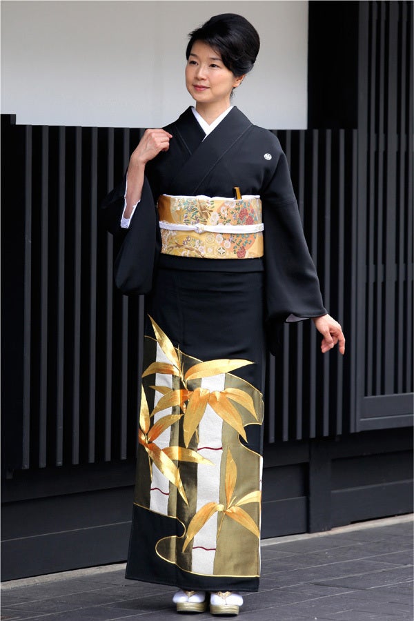 【黒留袖】手刺繍 笹 | 京都の神社結婚式＆和装レンタル・京 和装WEDDING 華結びBLOG