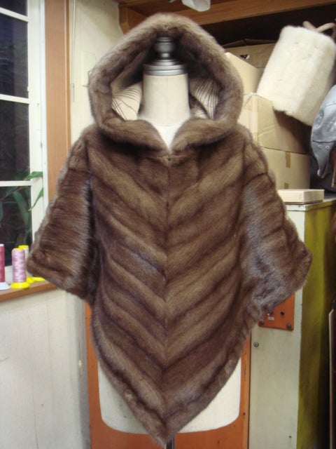 ミンクのコートをポンチョにリフォーム | 大木毛皮店工場長の毛皮修理