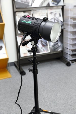 コメット本社往訪 (モノブロック・ストロボTW-04FSほか コメット本社往訪 (モノブロック・ストロボTW-04FSほか