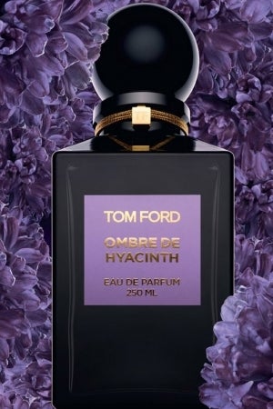 トムフォードが魅せる「真夜中の庭園の花」 | 香水の音、アロマの色