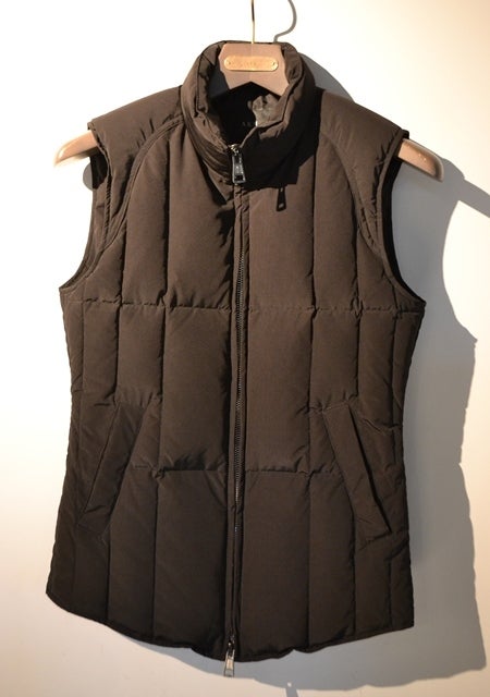 AKM achromatic inner vest