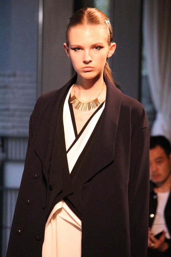 ファッションジャーナリスト樋口真一あなたの知らないパリコレクション、パリコレ、東京コレの秘密FASHIONLEAKS BY SHINICHI HIGUCHI