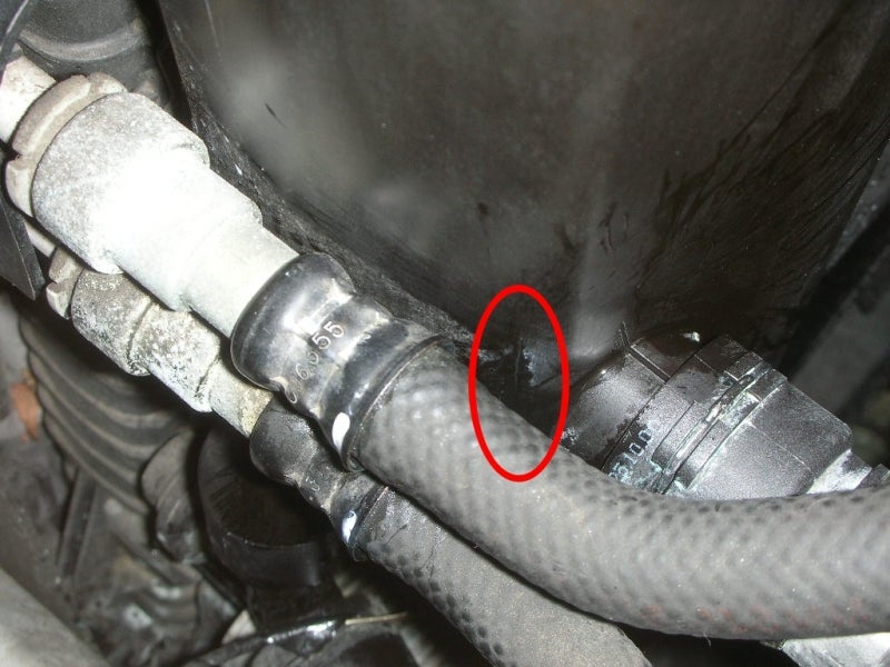 X5/E53 冷却水漏れ修理 | 横浜市青葉区のBMW修理/オートプランニングの修理日記