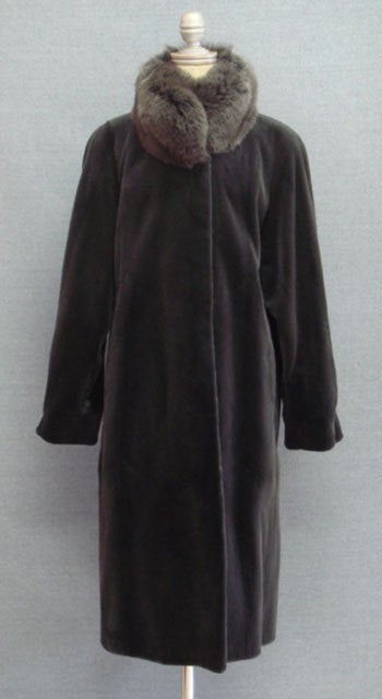 ロングコートをジャケットにリフォーム | 大木毛皮店工場長の毛皮修理リフォーム