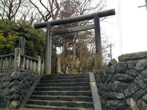 KIZUKI Kokoro on the stairs