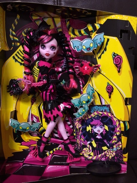 Monster High Sweet Screams Draculaura① | ヤバッ☆玩具、人形中毒者