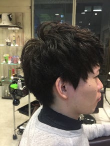 1年近く伸ばした髪を。。。