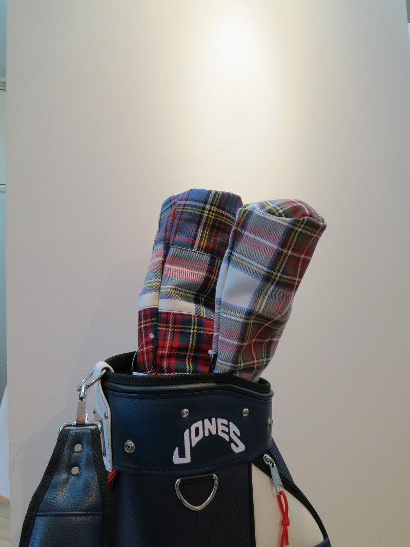 JONESのキャディバッグとSEAMUSのヘッドカバー JONESのキャディバッグとSEAMUSのヘッドカバー