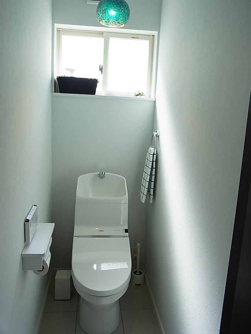 Web内覧会～2階トイレ～ 白いお家のブログ