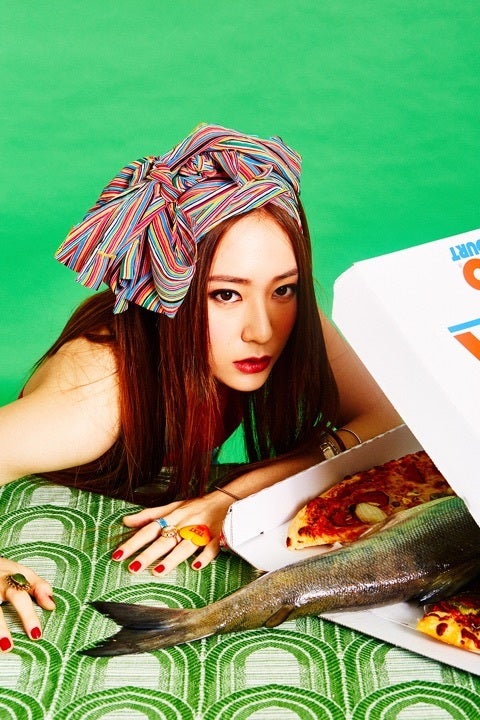 f(x) 4thフルアルバム「4walls」クリスタルのティーザー公開 | 楽しく