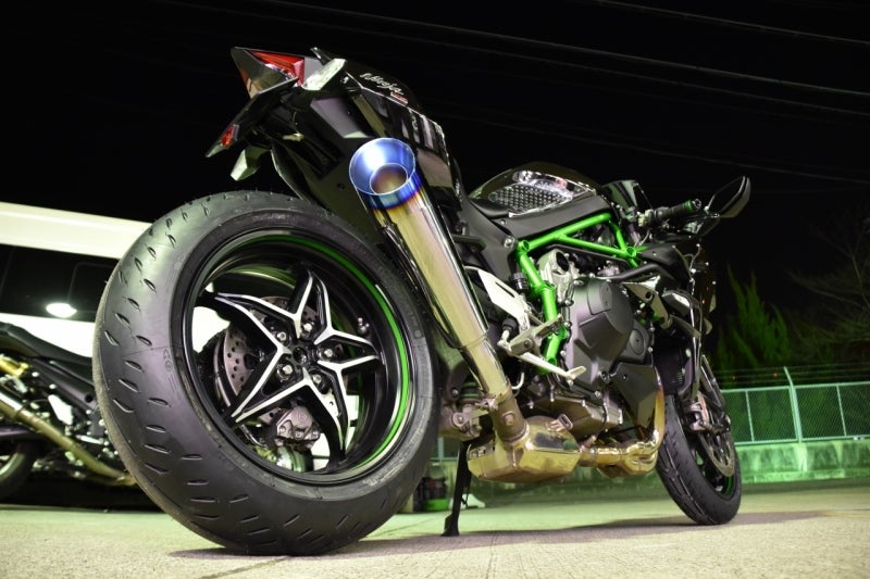 NinjaH2、トリックスターマフラー取りつけしました。 | ガレージの