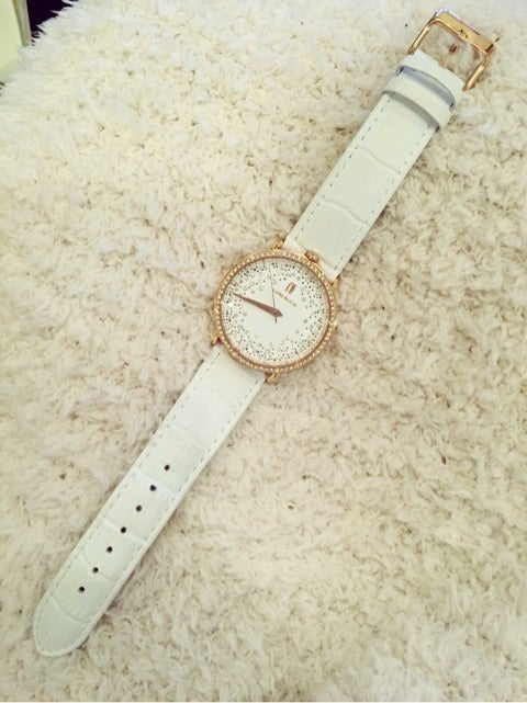 カプリウォッチの腕時計♬おうちごはん♬ | 菊地亜美オフィシャルブログ「Ami's garage」Powered by Ameba