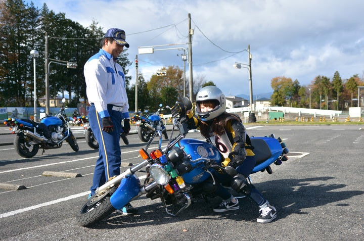 初めて大型バイクに乗った 1日目 1時限 後編 大型二輪教習日記 その3 原付から大型まで バイクを安全に乗りこなす為のライテク教室