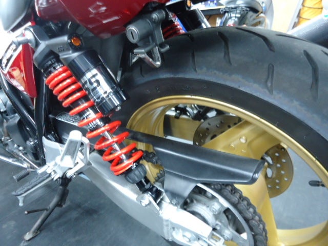 CB400SF-REVOにYSSサスペンション!!! | バイクショップStrategy CB400SF-REVOにYSSサスペンション!!! | バイクショップStrategy