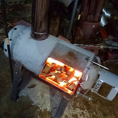 プロパンガスボンベのロケットストーブの試し焚き | 趣味工作の便利屋 