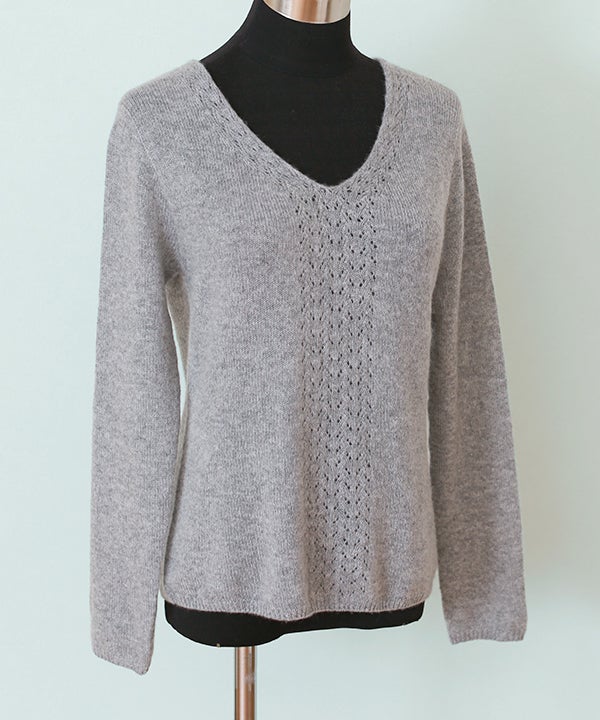 カシミヤ透かし編みセーターの2回目サンプルが……！！ | シルクふぁみりぃブログ