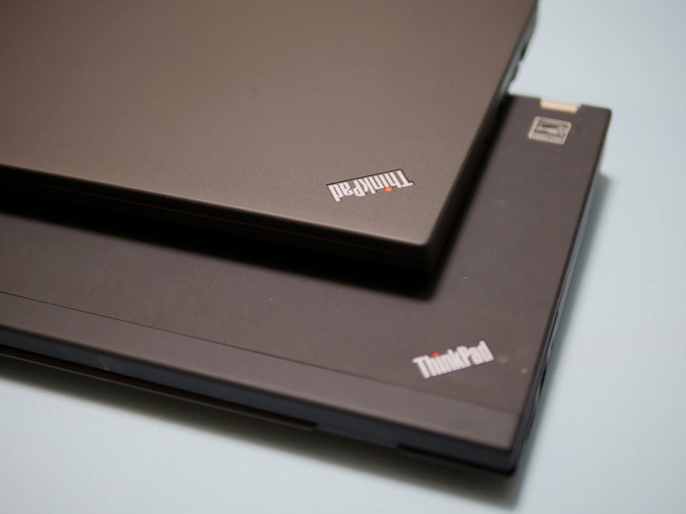 Lenovo ThinkPad X260 試用レポート その2 X220との外観比較編 Lenovo ThinkPad X260 試用レポート その2 X220との外観比較編