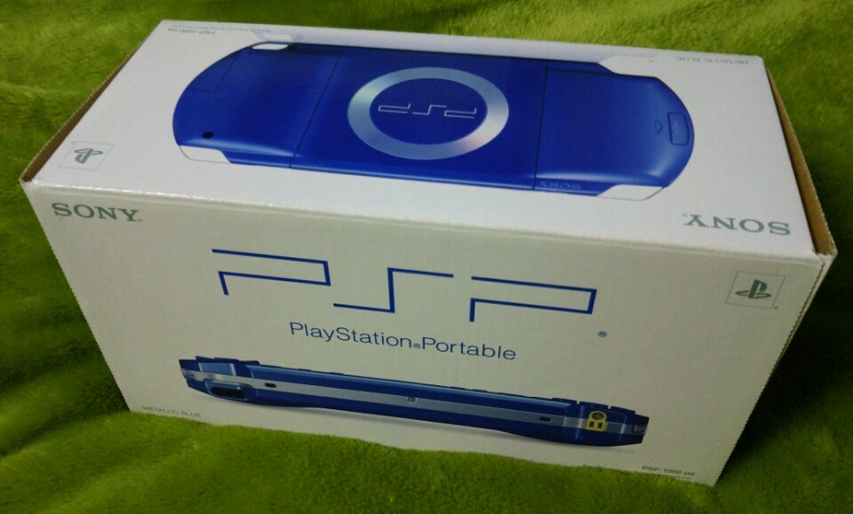 プレイステーションポータブル(PSP) 2004年12月12日発売でした。 もう、15周年☆彡。 | (^-^)/ たくみのブログ ＜レトロ
