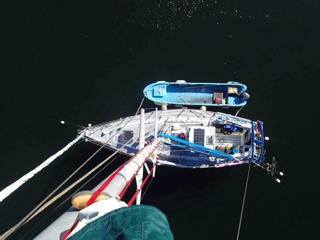 マスト登りと船底掃除 | ヨットいちばんの船長ブログ
