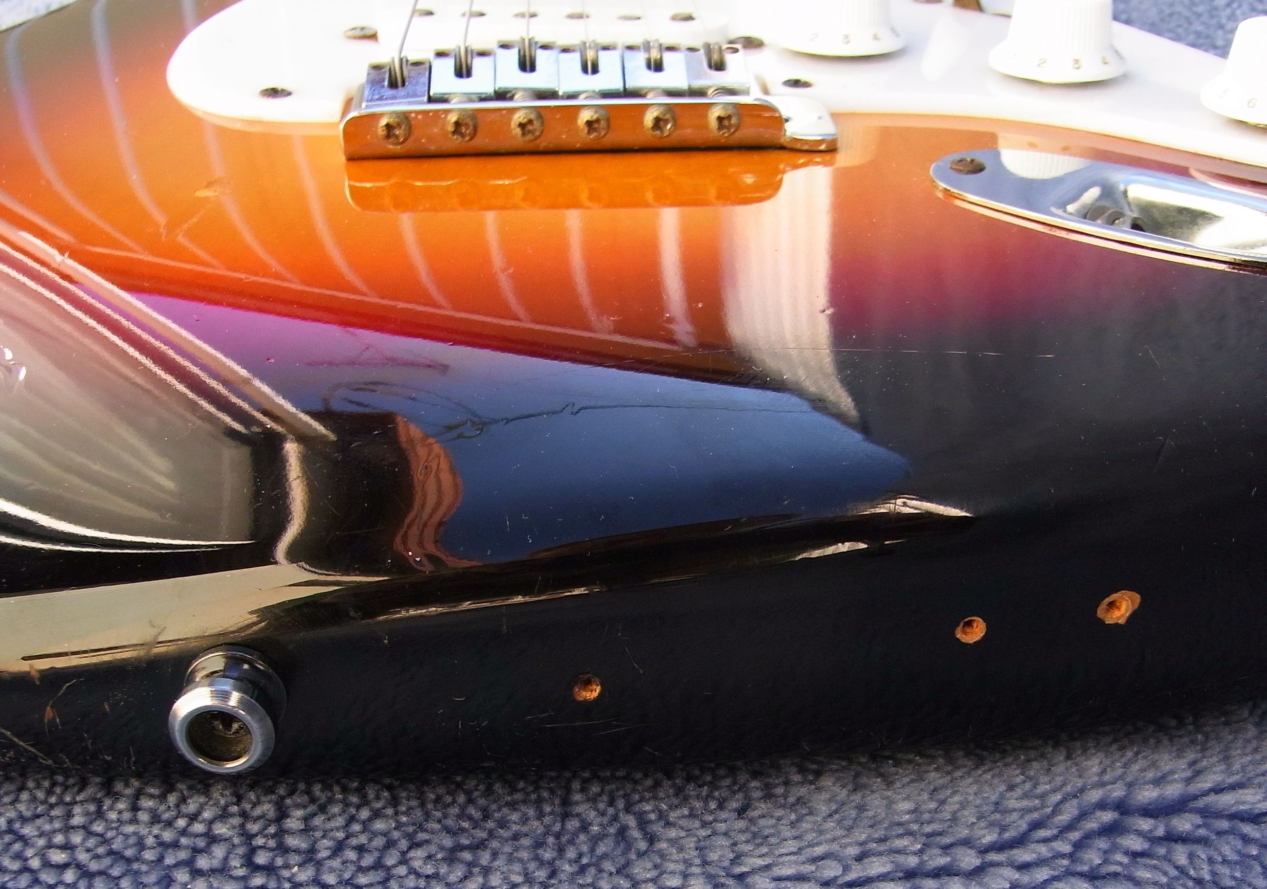 Bladeのギター BM-4改の謎 | ちびのん＆ピエのViva! 小物
