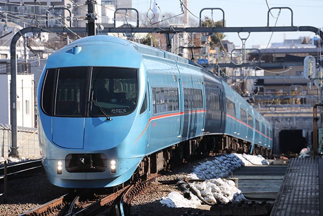 小田急30000形EXE αの試乗列車を撮影した! | はやこま すてい 小田急30000形EXE αの試乗列車を撮影した! | はやこま すてい