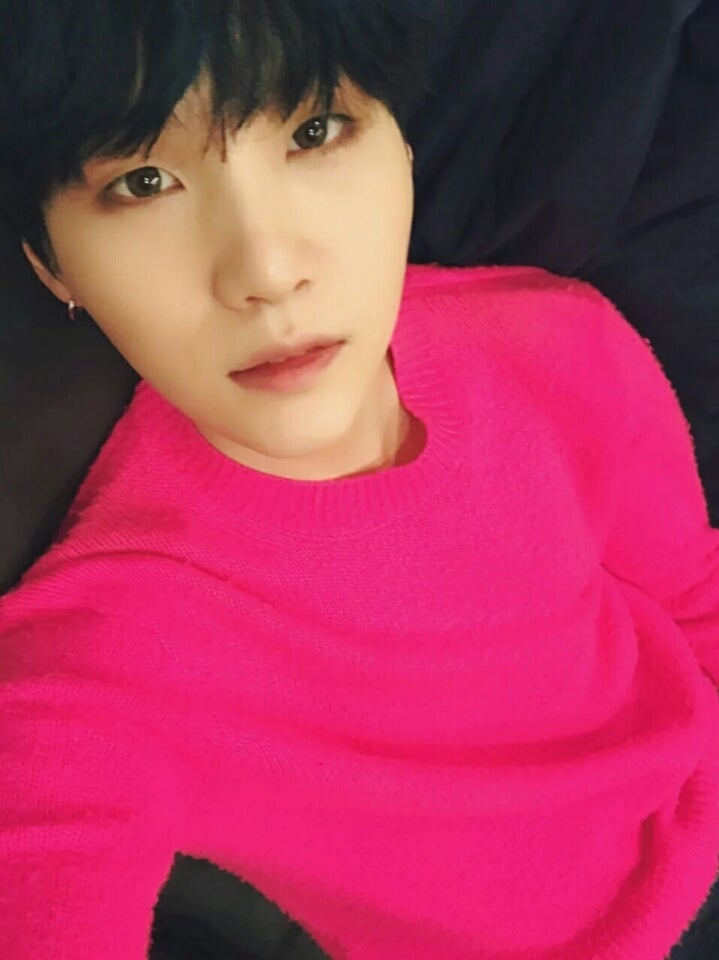 白~黒~PINKなミンSUGAユンギにズキュン(っ´ω`c) | BTS(SUGA 白~黒~PINKなミンSUGAユンギにズキュン(っ´ω`c) | BTS(SUGA