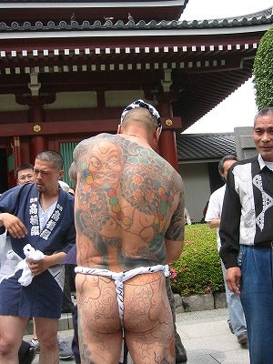 浅草 三社祭 くりからもんもん ポストたずねて三千里