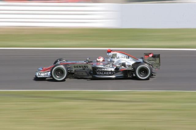 2014 F1 日本GP 19名直筆サイン入り 公式プログラム