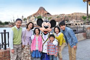 3世代で東京ディズニーリゾートを楽しむなら シニアマルチデーパスポート を活用 Ameba News アメーバニュース