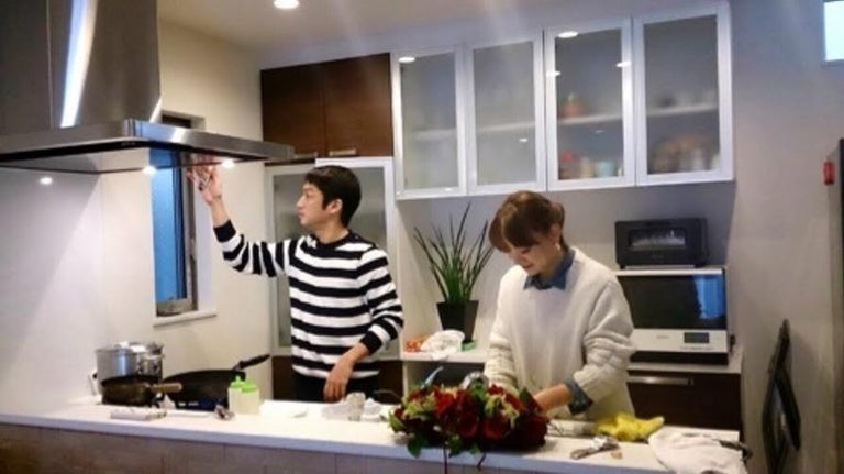 保田圭　夫と2人で自宅のキッチンに立つ写真公開「新鮮」