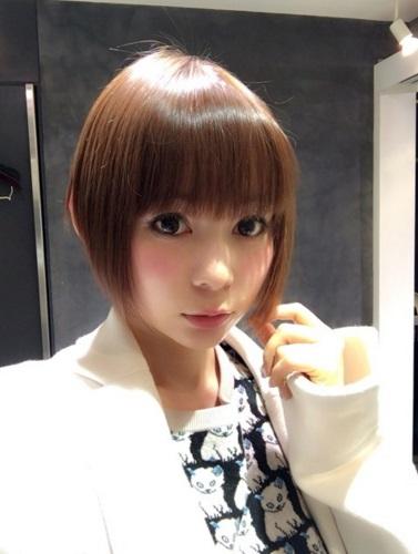 中川翔子　髪を50㎝以上切ったショートヘア写真公開で称賛の声続出