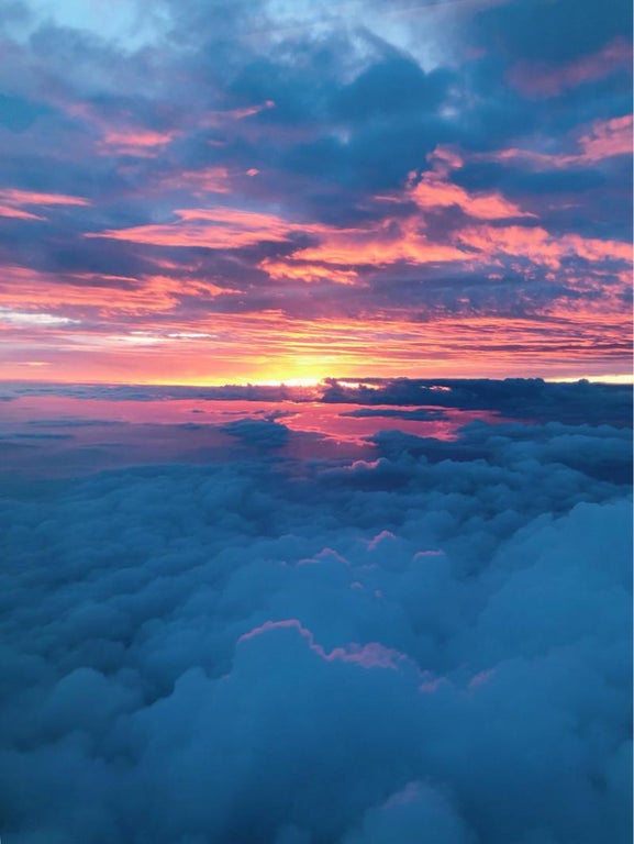 西野カナ、飛行機からの景色に感激「嬉しくて何枚も写真撮りました」