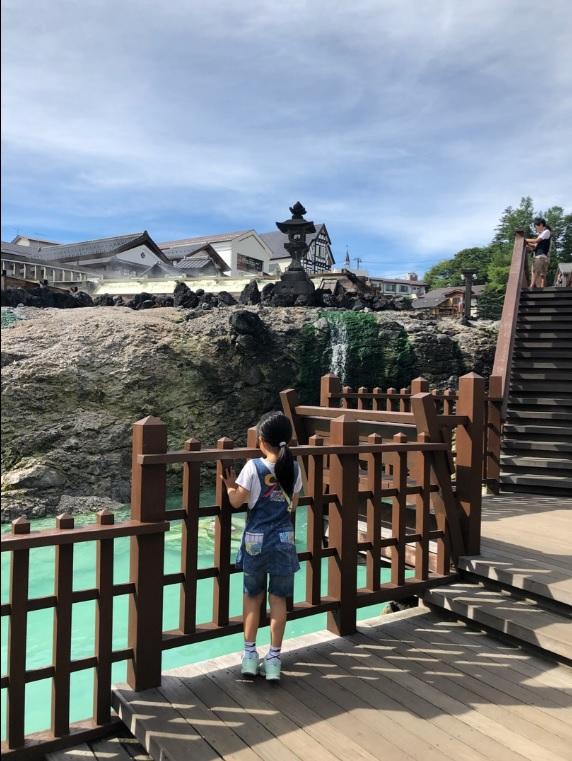市川海老蔵、子ども達と温泉旅行で疲れを癒す「日本の温泉の力は恐るべし！」