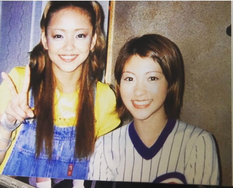 AKINA、安室奈美恵さんとの2ショットを公開「今も昔も東京で踏ん張ってこれたのは安室さんのおかげ」