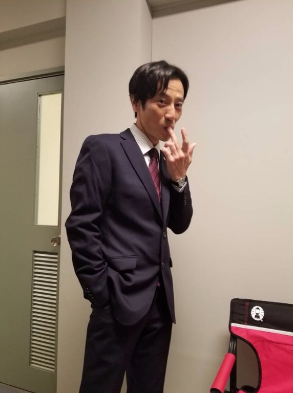 羽田美智子『特捜9』で“お菓子モグモグ”が止まらない津田寛治に「もういい加減にしなさーい」