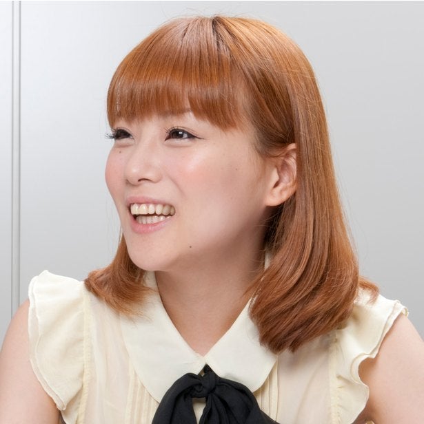 重盛さと美 ほんとに31歳 舌ペロ 美脚チラな彼女感shotに反響 女神降臨 食べちゃいたい Ameba News アメーバニュース