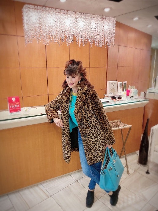 小柳ルミ子、海外のZARAで購入したコートを公開「お買い物上手」「マジで安い」の声