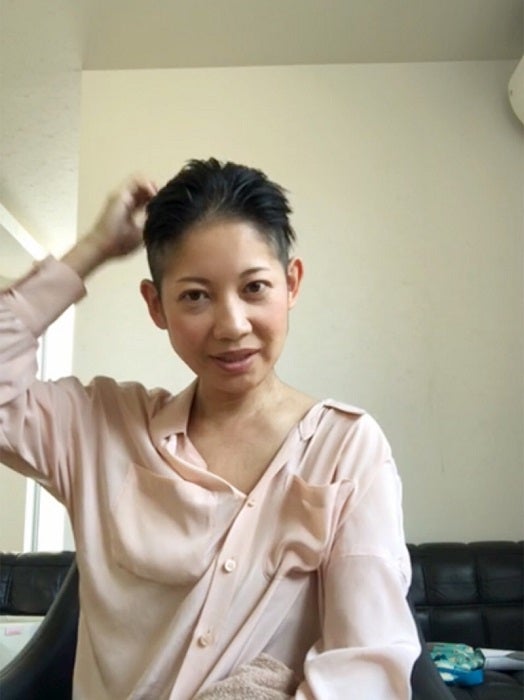 大渕愛子弁護士、大胆な刈り上げヘアを公開「似合う」「ステキ」の声