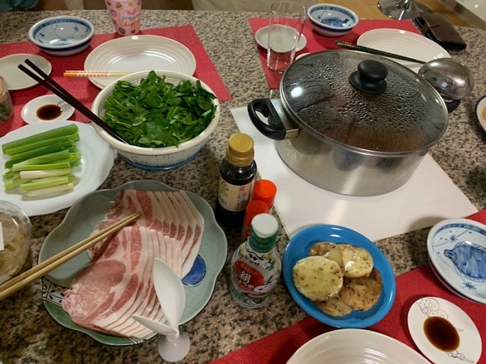 ハイヒールモモコ、外出自粛中の“家ご飯”で頻繁に登場した料理「お鍋好き家族」