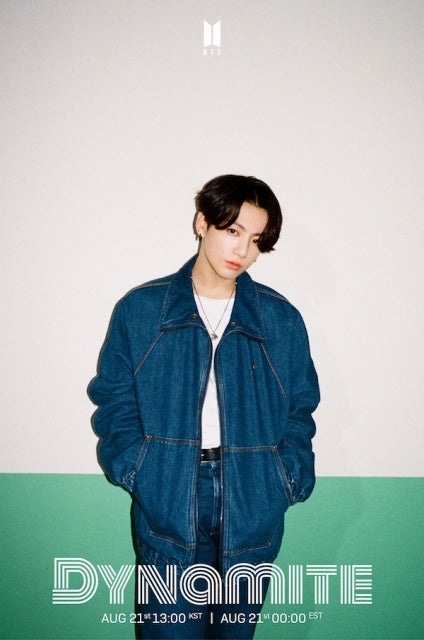 Bts 新曲 Dynamite 個別写真公開 衣装 ポーズで個性をアピール Ameba News アメーバニュース