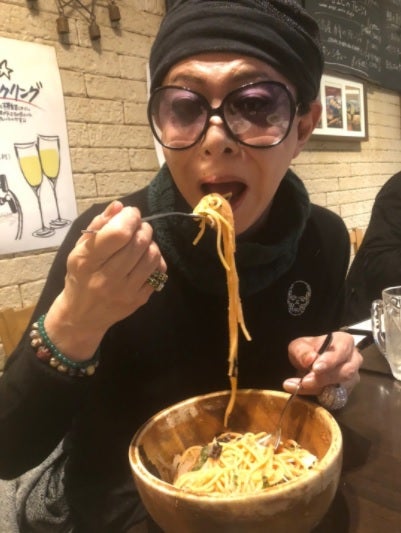 美川憲一、藤あや子の食欲に驚き「食べる時は食べるのね～」