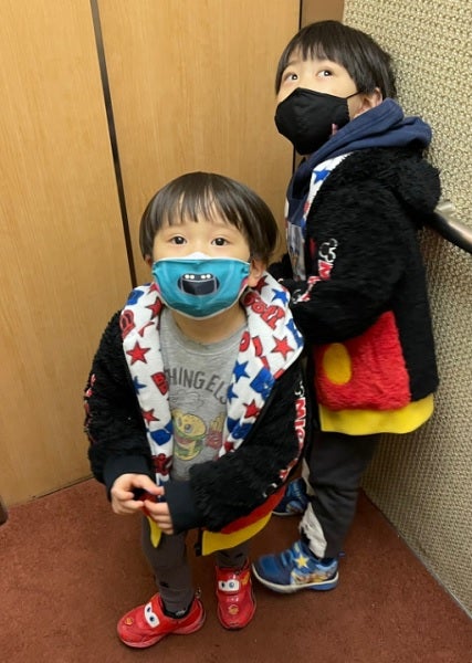 ココリコ・遠藤の妻、息子達を連れ病院へ行きハプニング「ホント、ドジな母」