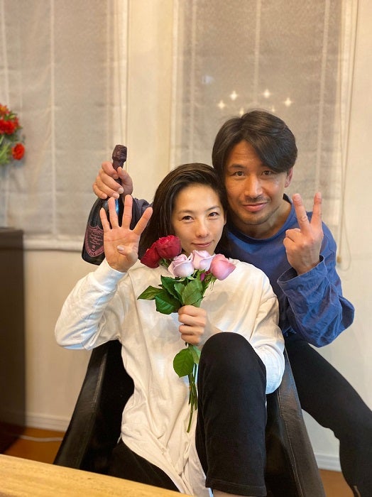 魔裟斗、すっぴんの妻・矢沢心との2ショットを公開「隣にいてくれてありがとう」