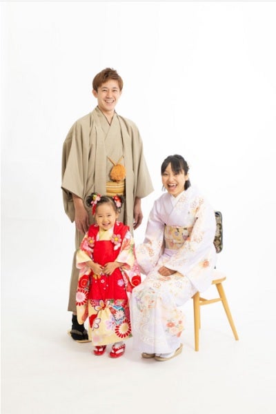 森渉、七五三で撮った家族写真を公開「とても素敵」「可愛い」の声