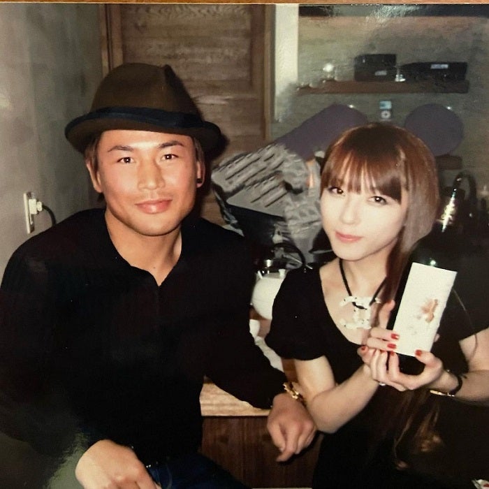 矢沢心、夫・魔裟斗との思い出の写真を公開「必ず隣にいてくれた」